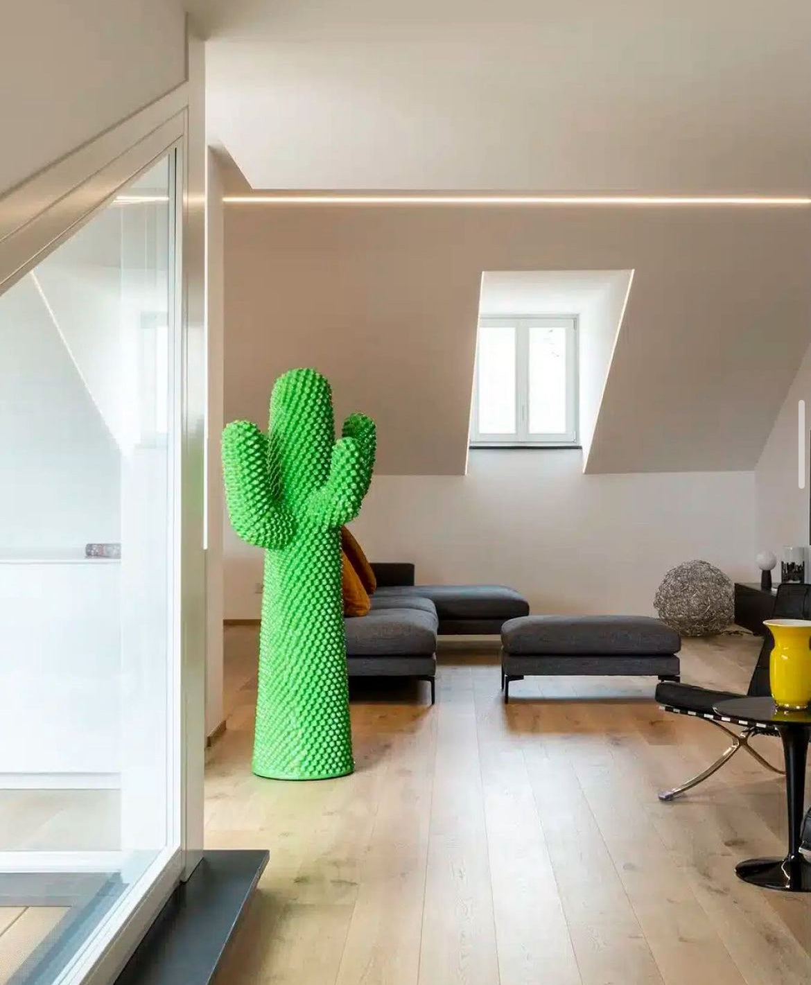 CACTUS SCULPTURE - Vintage-Inspired Decor