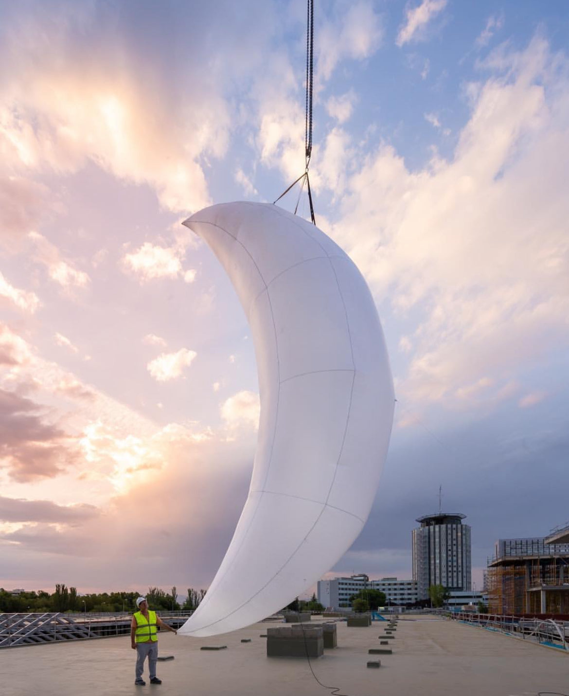 High-Quality Inflatable Crescent Moon with LED Lights