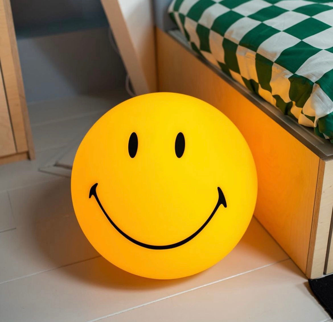 SMILING FACE NIGHT LIGHT