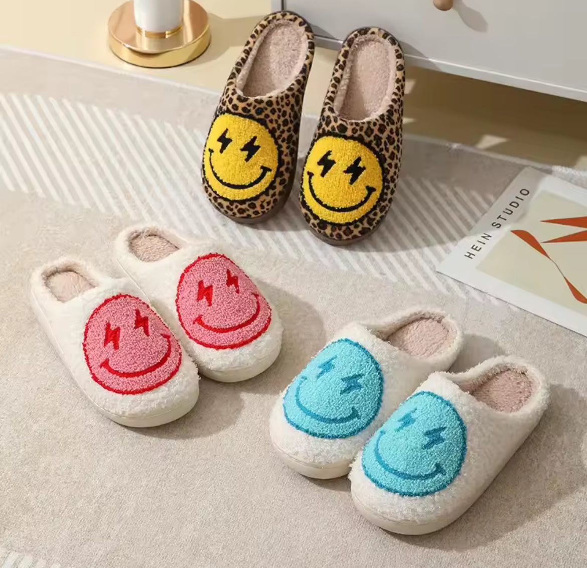 Cute Kawaii Smile Face Slippers – Soft, Warm & Fun!