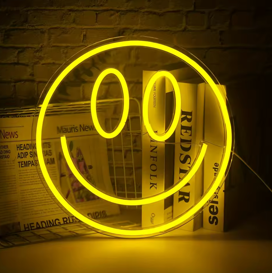 NEON WALL LIGHT - Smiley Face