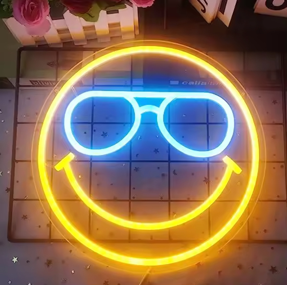 NEON WALL LIGHT - Smiley Face