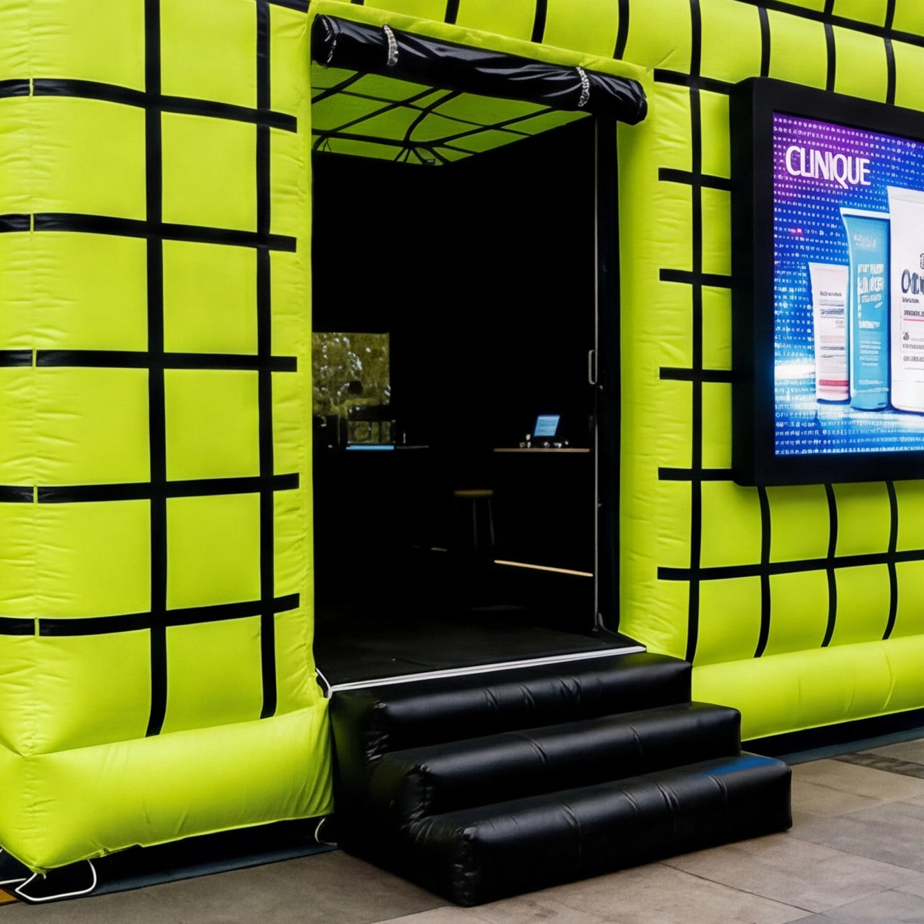 Inflatable Transparent Retail Booth