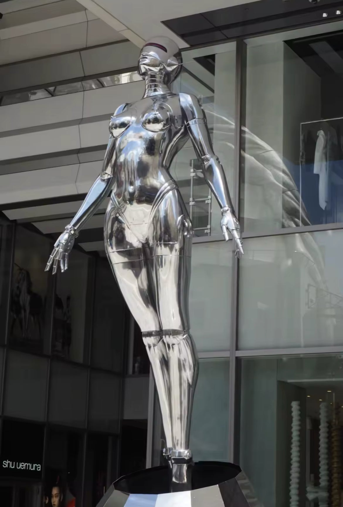 Silver Modern Robot Sculpture – Futuristic LED